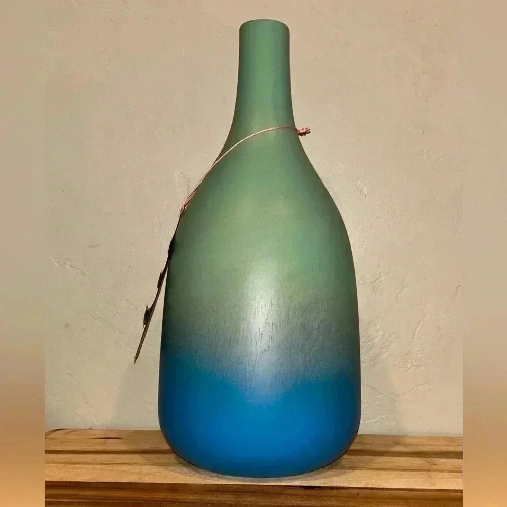 NWTS The World Traveler Collection Handcrafted Bohemian Decorative Vase.